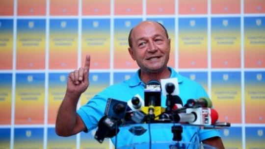 Băsescu: Cer USL să înceteze războiul împotriva instituţiilor statului