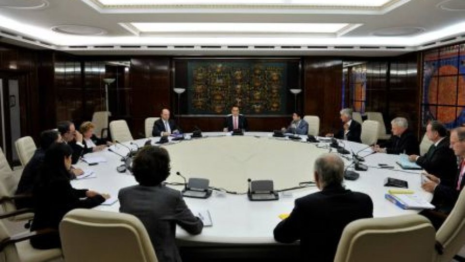 FMI discută măsurile fiscale cu premierul Victor Ponta