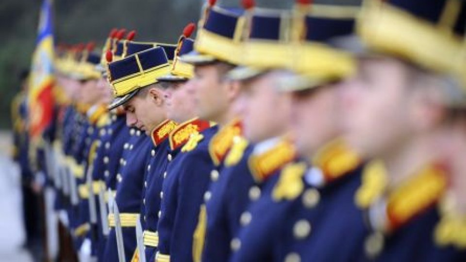 Ziua Armatei României: "Cinste eroilor noştri!"