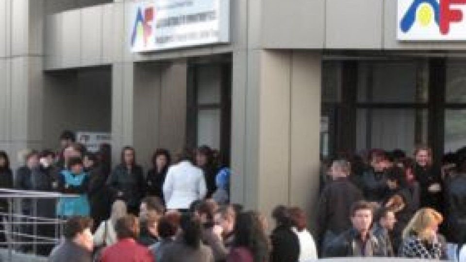 Continuă negocierile la Ministerul de Finanţe