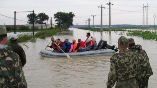 Update-Preşedintele Băsescu a vizitat  zonele inundate
