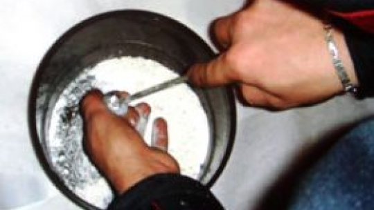 Peste 17 mii de consumatori de droguri în  Bucureşti!