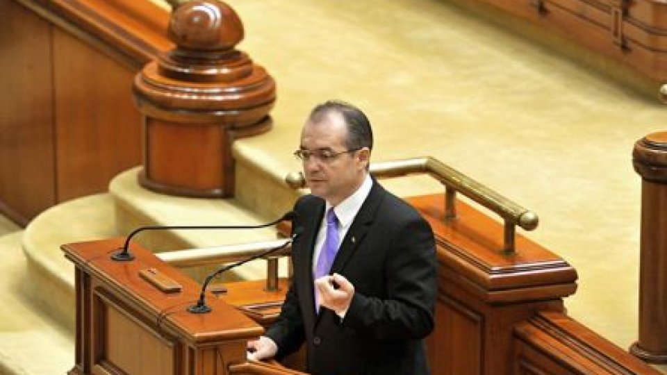 Emil Boc cere sprijinul Curţii Constituţionale