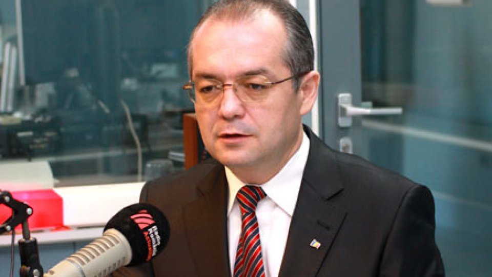 Premierul Emil Boc: Nu vor fi  disponibilizări suplimentare în 2011
