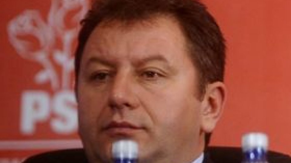 Opoziţia vrea să blocheze legile salarizării