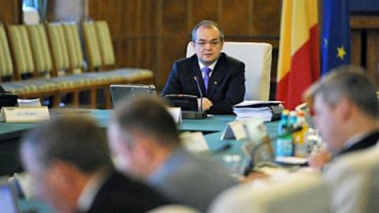 Premierul Emil Boc încearcă relansarea dialogului social