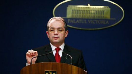 Mai mulţi bani pentru investiţii, promite Emil Boc