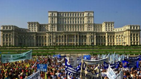 Profesorii și agricultorii ies in stradă