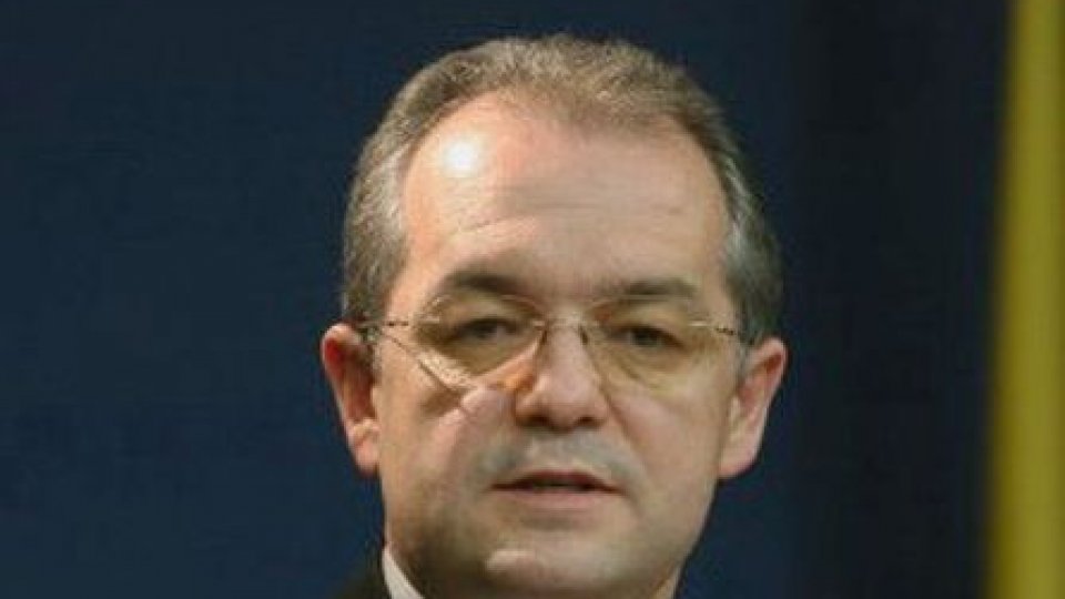 AUDIO Premierul Emil Boc solicită reducerea salariilor în companiile de stat