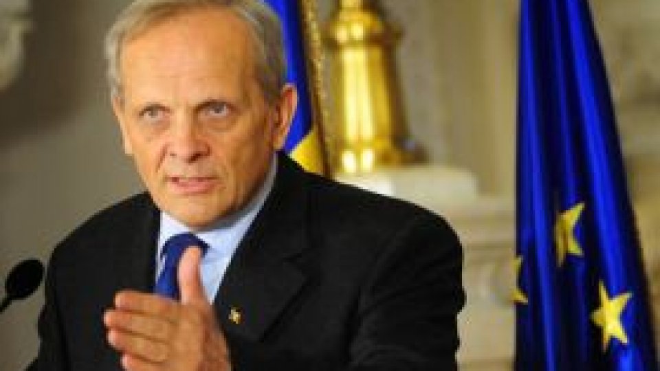 Stolojan: "Isărescu si Vlădescu trebuiau să iasă şi să prezinte măsurile anticriză"