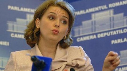 PSD cere suspendarea Robertei Anastase