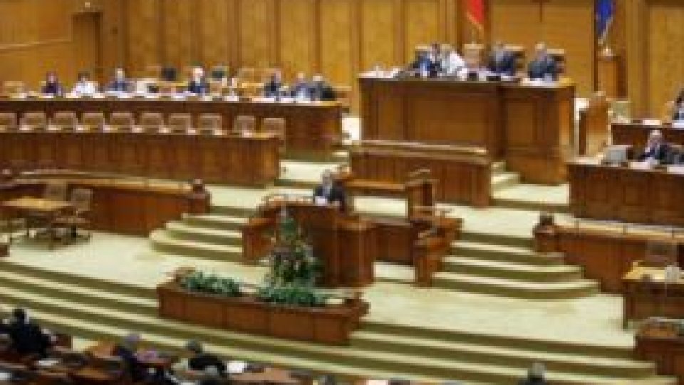 Sesiune extraordinară a Parlamentului în  august