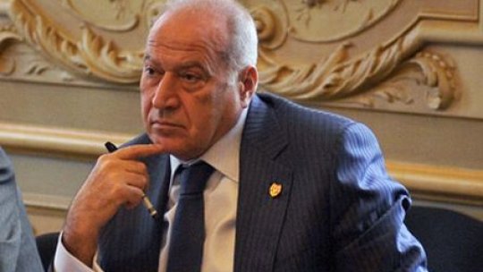 Dan Voiculescu vrea suspendarea președintelui Băsescu