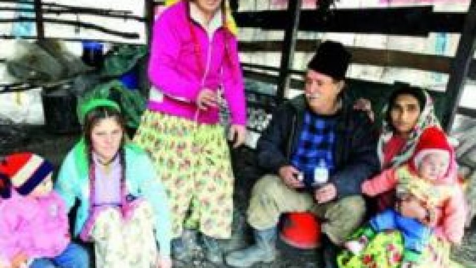 Taberele ilegale de romi din Franţa, în pericol de evacuare