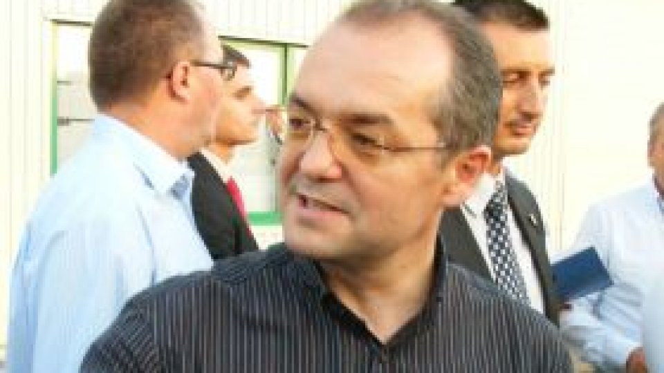 Emil Boc  , premierul României
