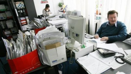 Încep disponibilizările bugetarilor!