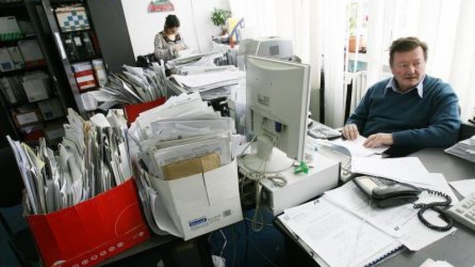 Concedierile continuă! 74.000 bugetari rămân fără loc de muncă