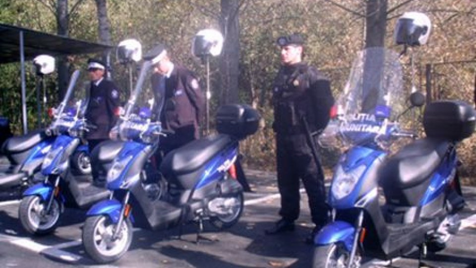 Disponibilizări la Poliţia Comunitară Bucureşti