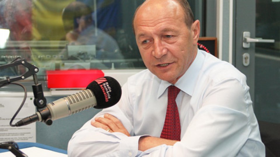 Preşedintele Traian Băsescu:  Guvernul împrumută bani aproape zilnic de la bănci