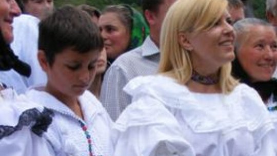 Elena Udrea inspectează utilizarea ajutoarelor pentru R.Moldova