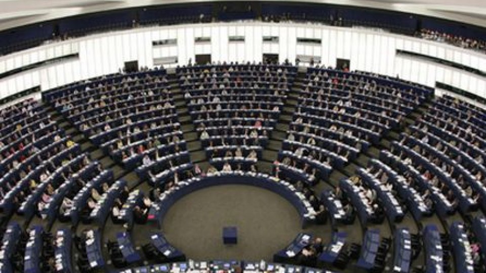 Parlamentul European  dezbate restricţiile impuse românilor  şi bulgarilor