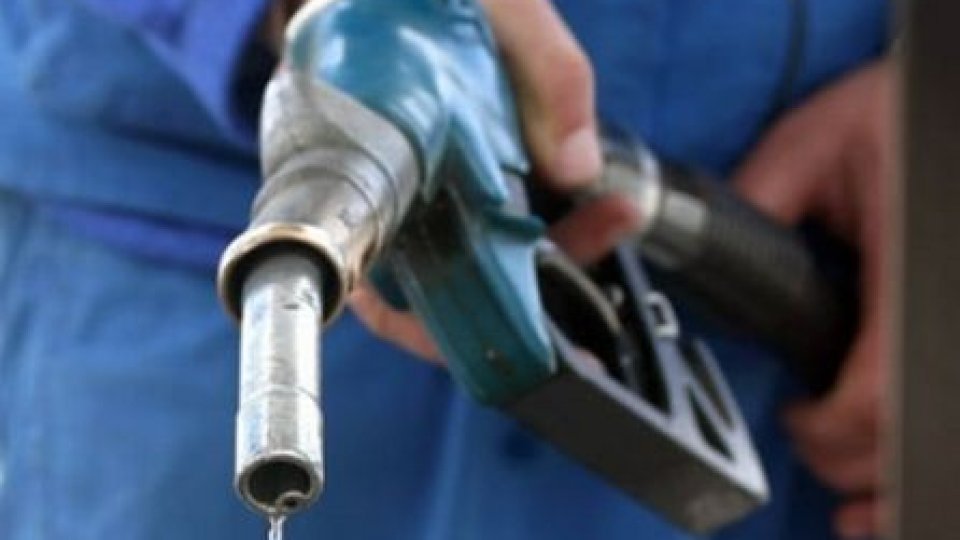 Preţul carburanţilor în atenţia Guvernului