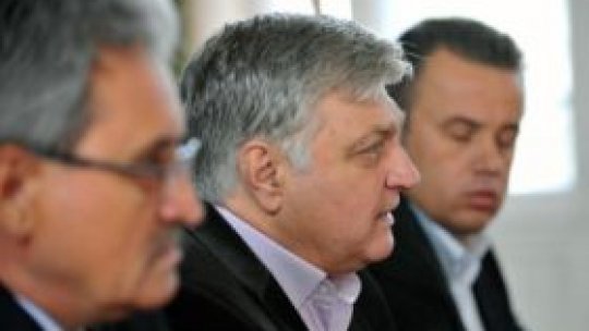 Profesorii universitari cer amânarea aplicării Legii educaţiei