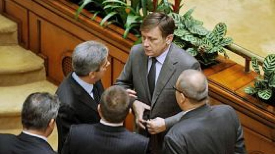 AUDIO Opoziţia contestă proiectul privind drepturile salariale ale bugetarilor