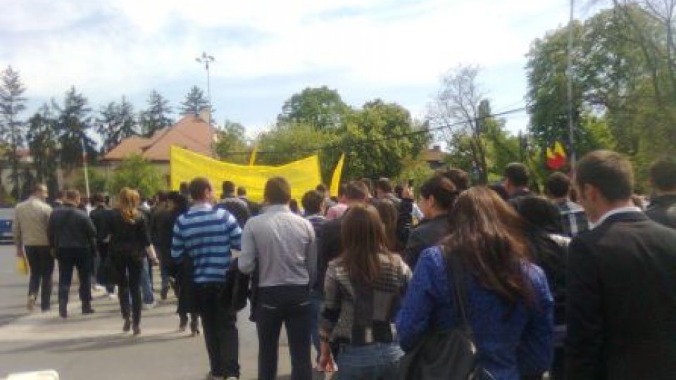 Liberalii vor bun simţ în politică