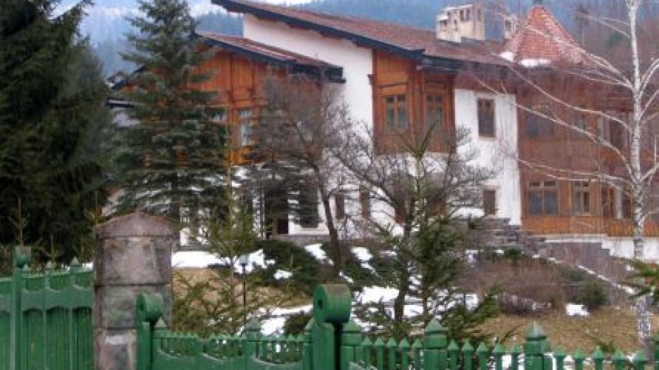 Guvernul scoate la vânzare vilele de protocol