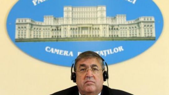 Karl Lamers(NATO):Trebuie să ne mai gândim la planurile de retragrere din Kosovo