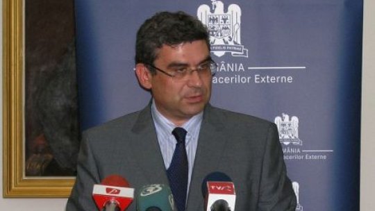 Baconschi condamnă "aluziile negative" la români