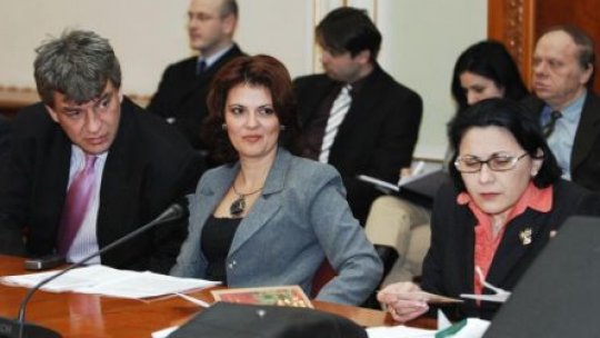 Opoziţia critică amestecul preşedintelui în treburile Justiţiei