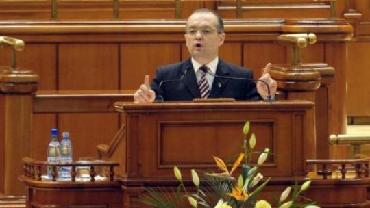 Guvernul îşi angajează  răspunderea pe comasarea alegerilor
