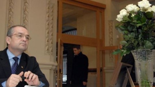 Premierul şi-a condus  tatăl pe ultimul drum