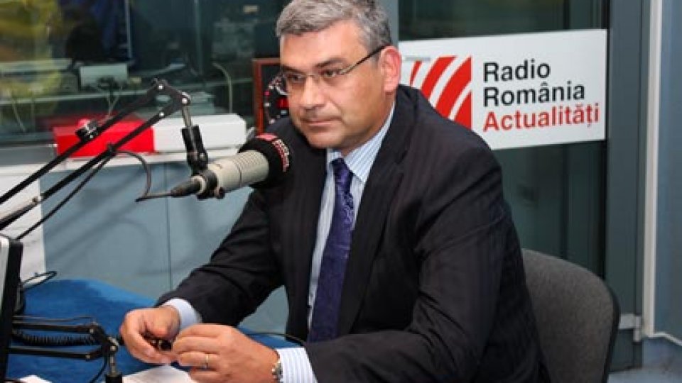 Ministrul Baconschi salută decizia Italiei de a ridica restricțiile pentru români