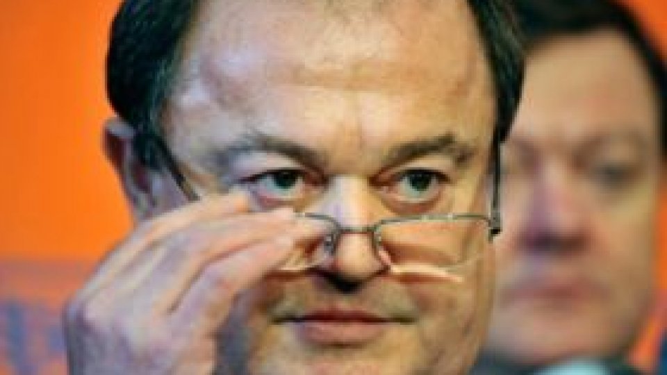PSD contestă alegerea lui Vasile Blaga în funcţia de preşedinte al Senatului