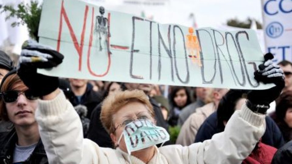 Ofensiva împotriva "drogurilor uşoare" continuă