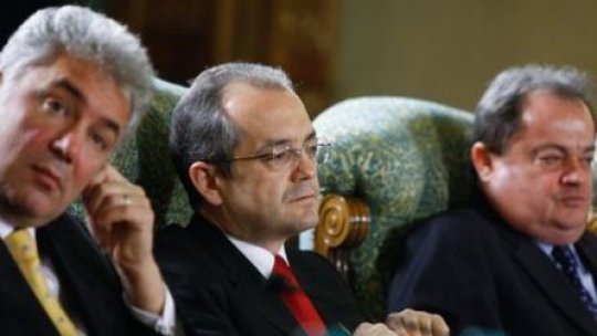 Emil Boc îl devansează pe Vasile Blaga la șefia PDL