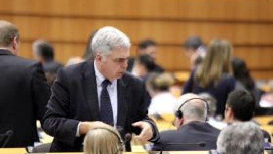 Adrian Severin, huiduit de colegii eurodeputaţi