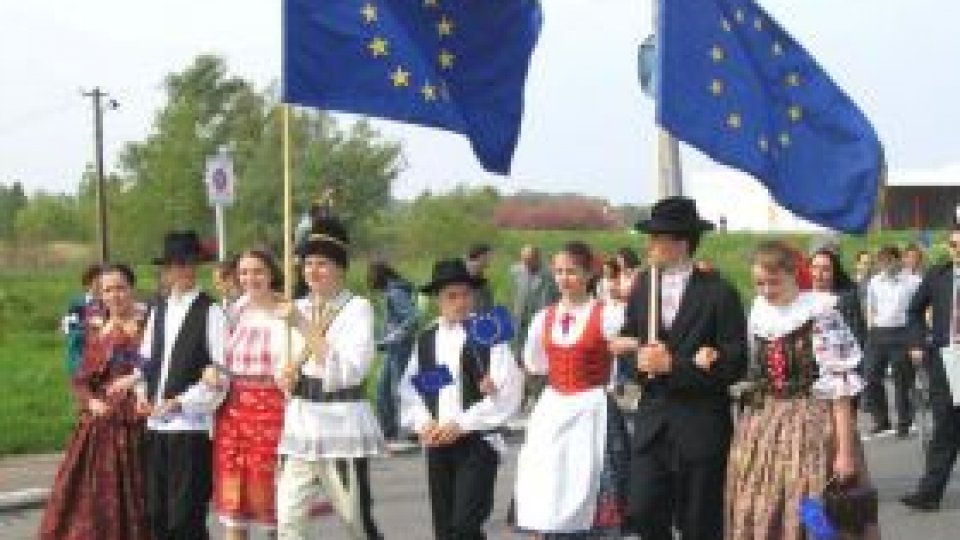Miniştrii europeni,  în Ungaria