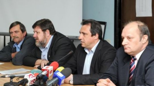 Liderii sindicatelor şi patronatelor pot participa la prezentarea moţiunii