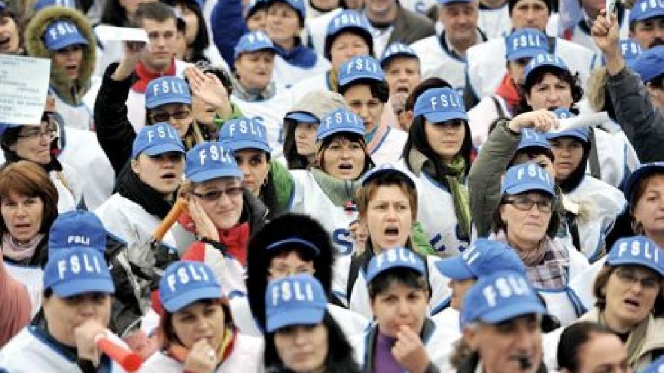 Avalanşă de petiţii, la Ministerul Educaţiei