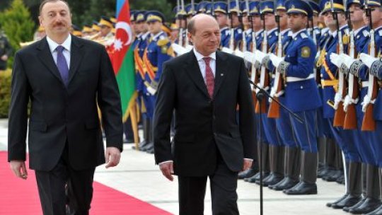 Parteneriatul strategic între Azerbaidjan şi România a fost semnat la Baku