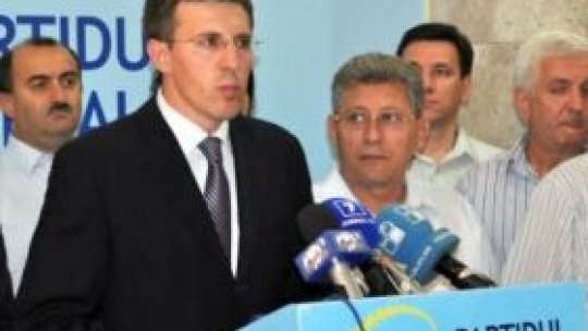 Vlad Filat l-a felicitat pe noul primar al Chişinăului