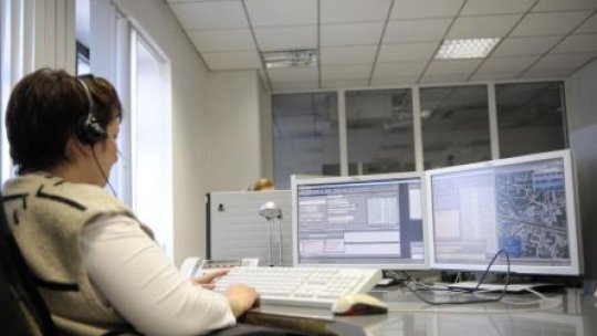 Persoanele care dau apeluri false la 112 ar putea fi pedepsite