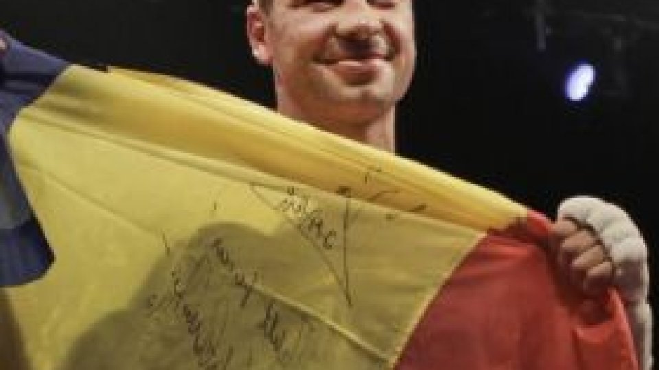 Lucian Bute, premiat de preşedintele Senatului, Mircea Geoană