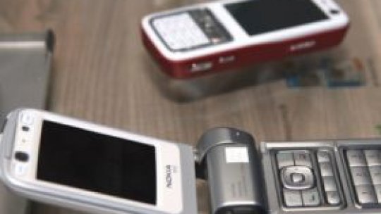 Comisia Europeană propune reducerea tarifelor în roaming