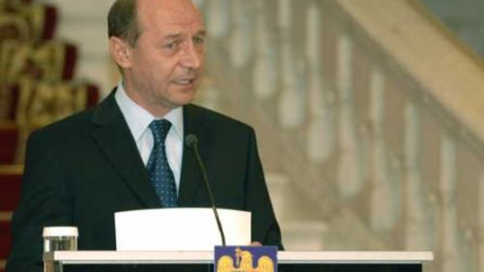 Traian Basescu: România să continue să fie prudentă