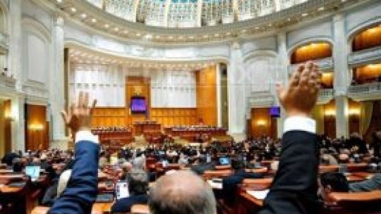 AUDIO  Parlamentul ia atitudine faţă de blocarea accesului României la Schengen